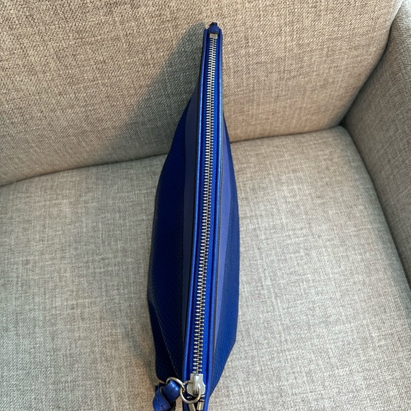 Banana Republic Leather Clutch - Picture 4 of 8